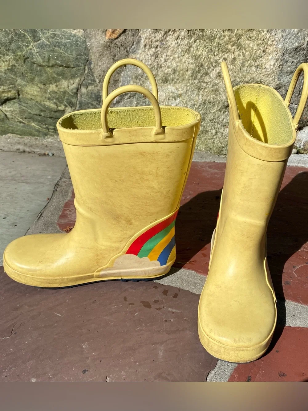 Cat and Jack Kids Yellow Rainbow Rain Boots sz 12